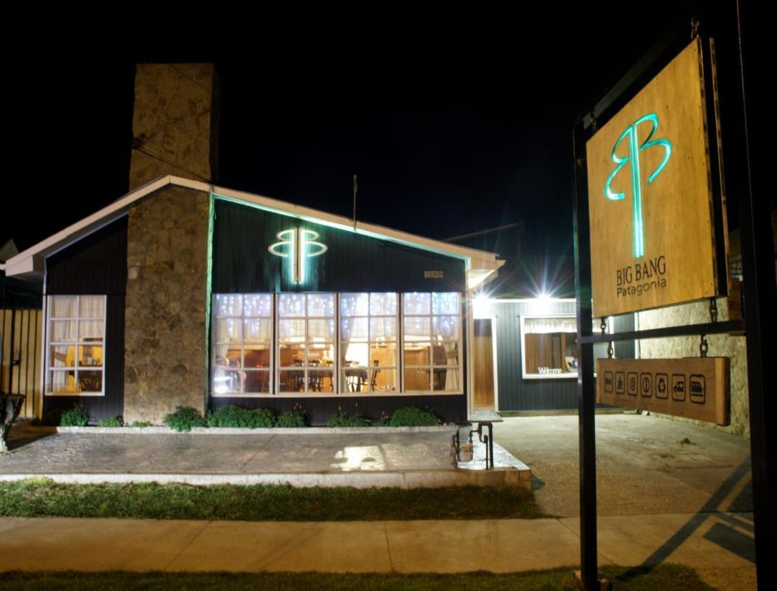 Bed and Breakfast Big Bang Patagonia - Traveler Assistance Пуэрто-Наталес Экстерьер фото