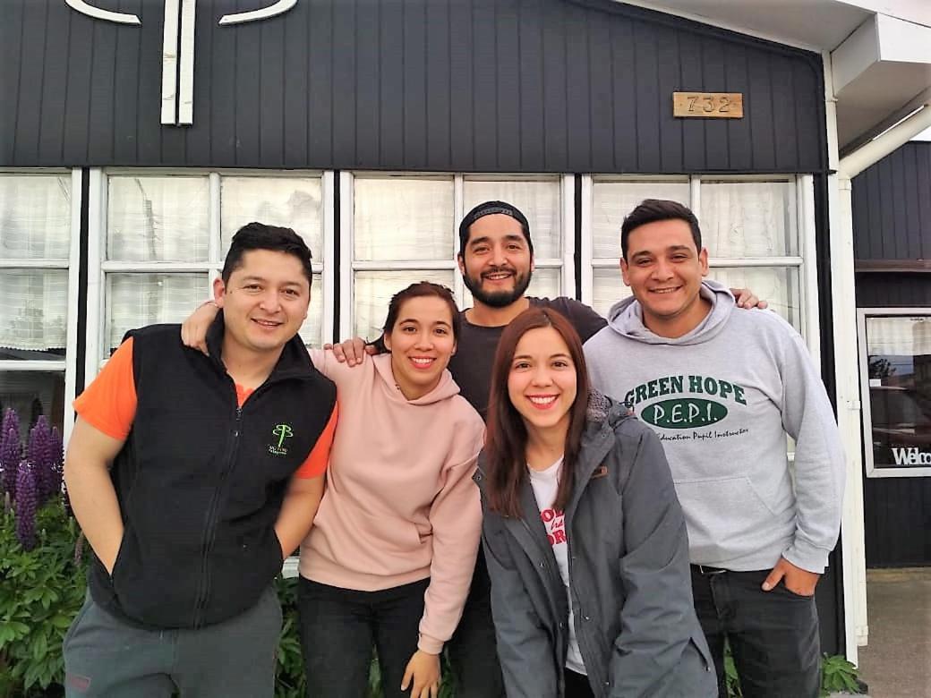 Bed and Breakfast Big Bang Patagonia - Traveler Assistance Пуэрто-Наталес Экстерьер фото